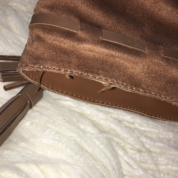 ❌ SOLD ❌ Slouchy tassel boots - Picture 3 of 5